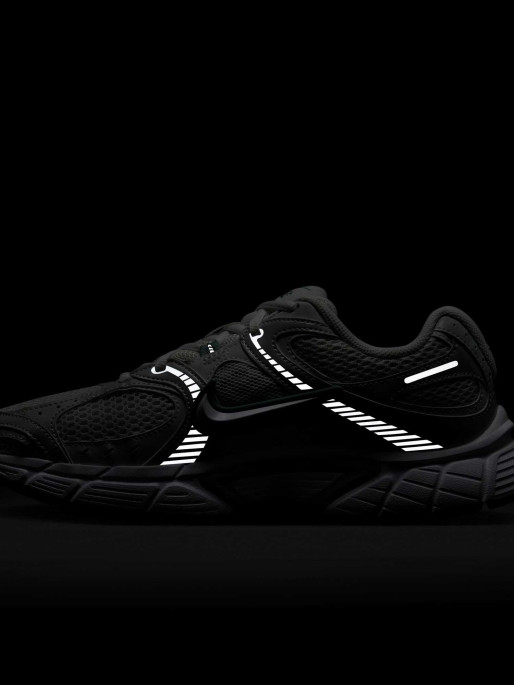 NIKE Обувки W V5 RNR