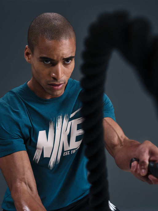 NIKE M NK DF UV HYVERSE SS GFX T-shirt