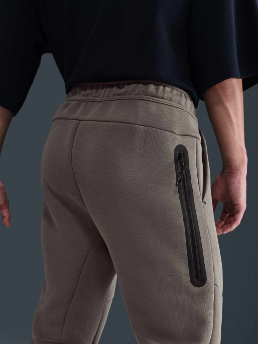 NIKE Pants M NK TCH FLC JGGR