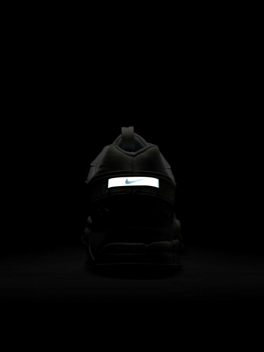 NIKE Обувки ZOOM VOMERO ROAM