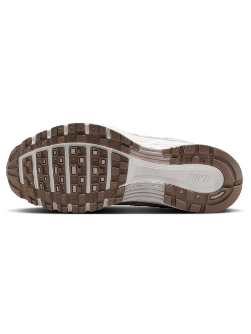 NIKE Incaltaminte W P-6000