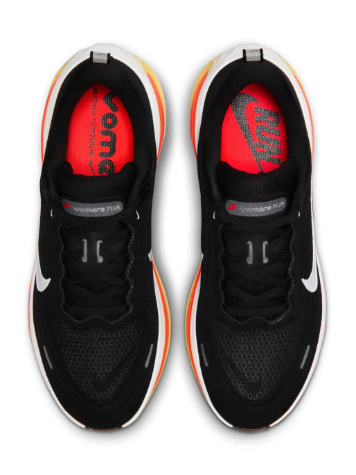 NIKE Обувки VOMERO PLUS