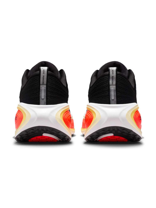 NIKE Обувки VOMERO PLUS