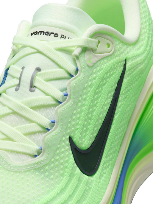 NIKE Παπούτσια VOMERO PLUS