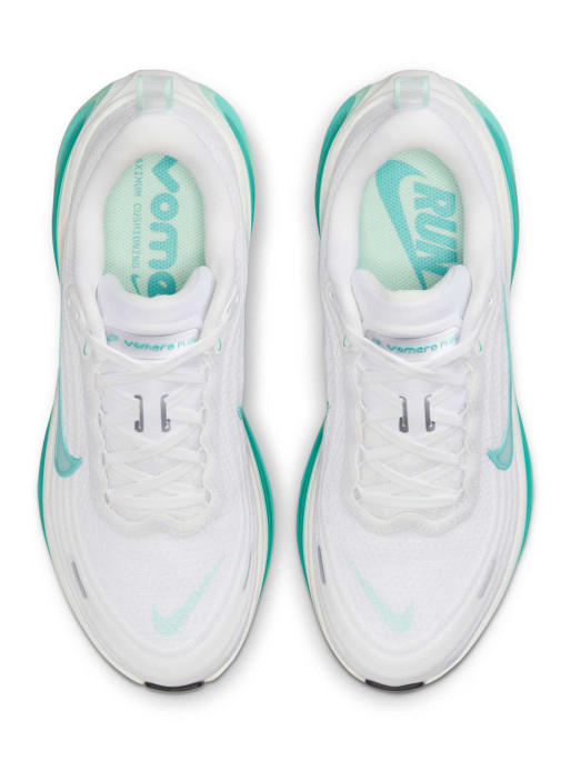 NIKE Обувки W VOMERO PLUS