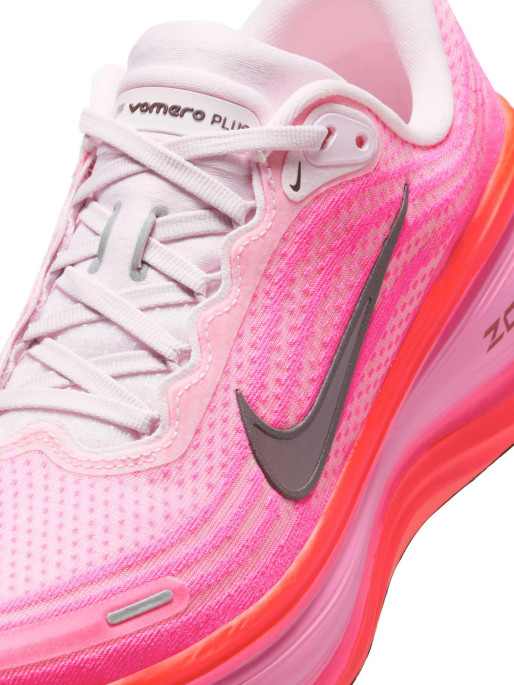 NIKE Παπούτσια W VOMERO PLUS