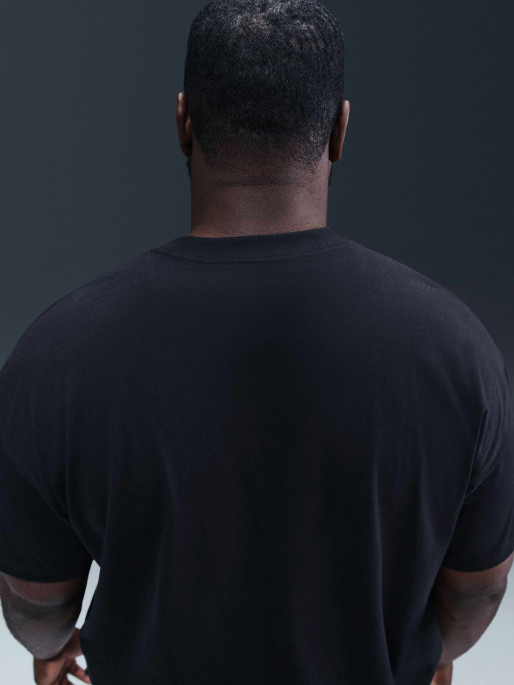 NIKE U NSW TEE M90 SNKR PTCH PKT 2