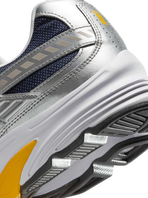 NIKE Παπούτσια INITIATOR