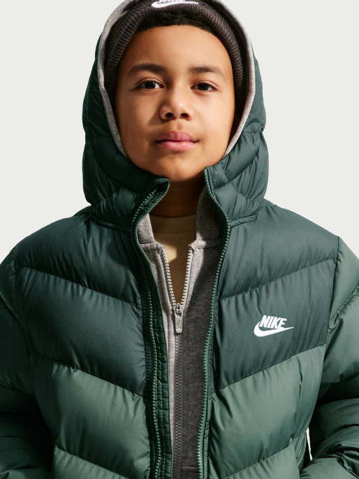 NIKE