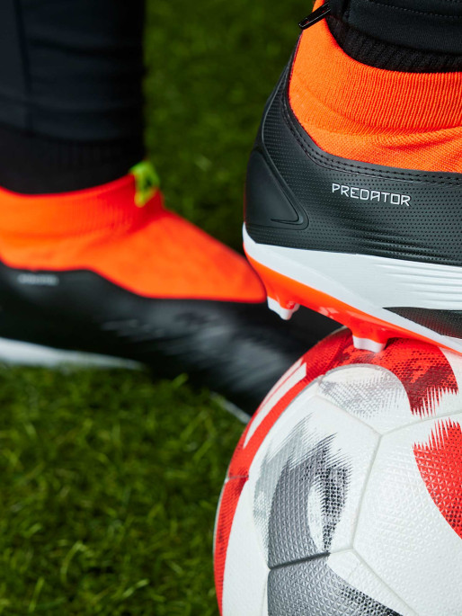 ADIDAS PERFORMANCE PREDATOR LEAGUE LACELESS Firm Ground Boots