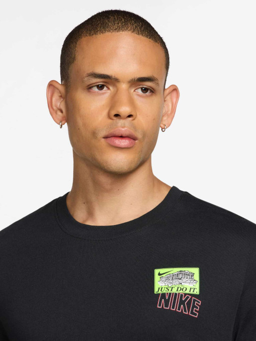 NIKE Тениска M NK TEE STD TRAIN STICKERS