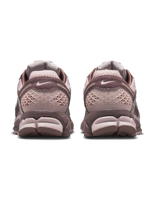 NIKE Обувки W ZOOM VOMERO 5