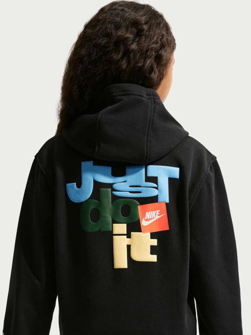 NIKE