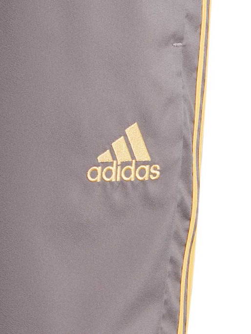 ADIDAS SPORTSWEAR AEROREADY Essentials Chelsea Shorts