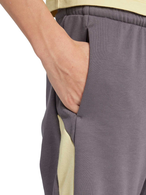 ADIDAS SPORTSWEAR Seasonal Essentials Colorblock Shorts