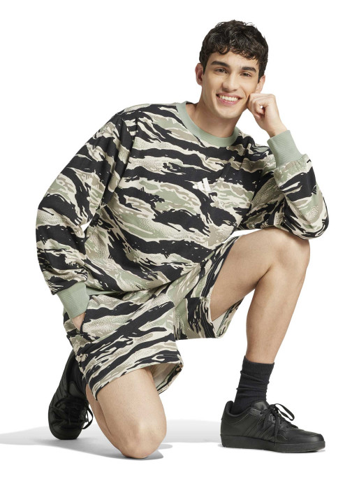 ADIDAS SPORTSWEAR Pantaloni scurti Seasonal Essentials Camo