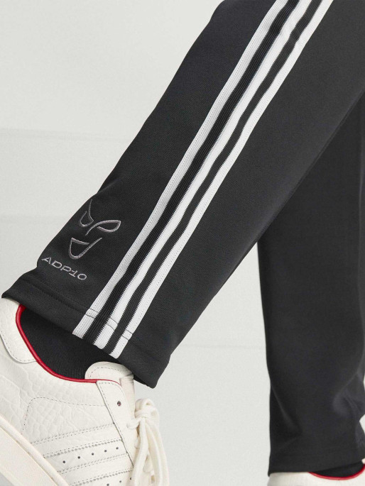 ADIDAS ORIGINALS