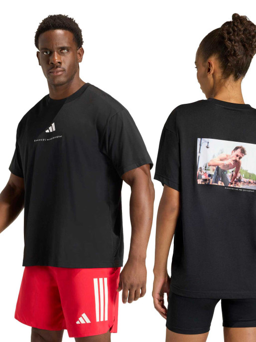 ADIDAS Тениска RUNNERS WE ARE DIFFERENT GRAPHIC