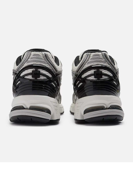 NEW BALANCE Обувки 1906R