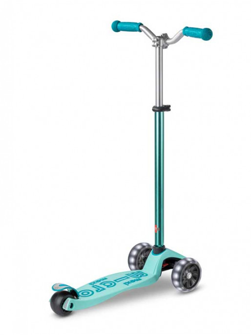 MICRO Maxi Deluxe Pro LED Scooter