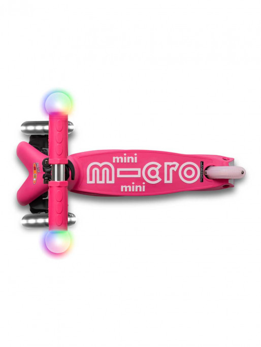 MICRO Mini Deluxe Magic LED Scooter