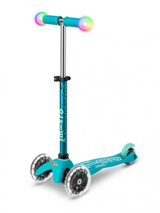 MICRO Mini Deluxe Magic LED Scooter