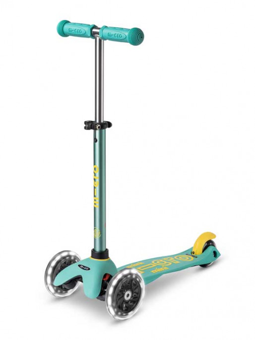 MICRO Mini Deluxe ECO LED Scooter