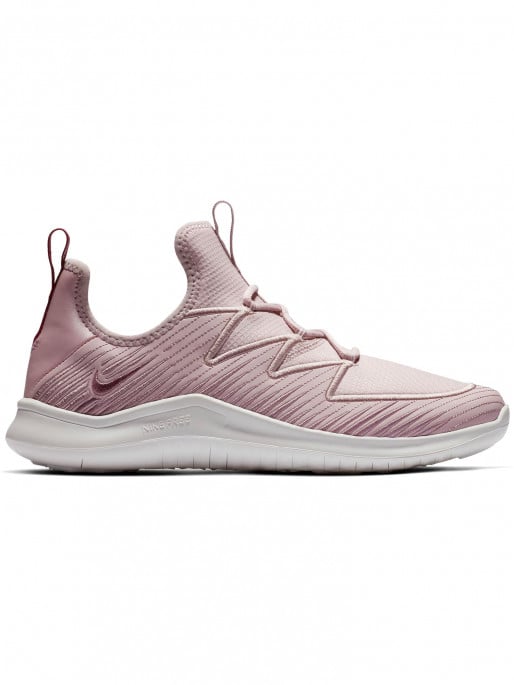 nike wmns free tr