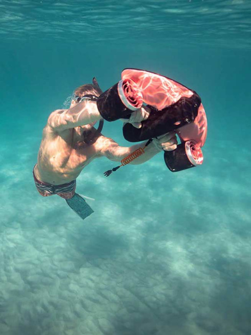 SUBLUE Подводен скутер Navbow Flame Red 158 Wh