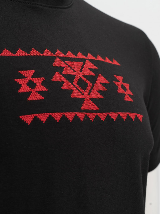 BRILLE Kanatitza T-shirt