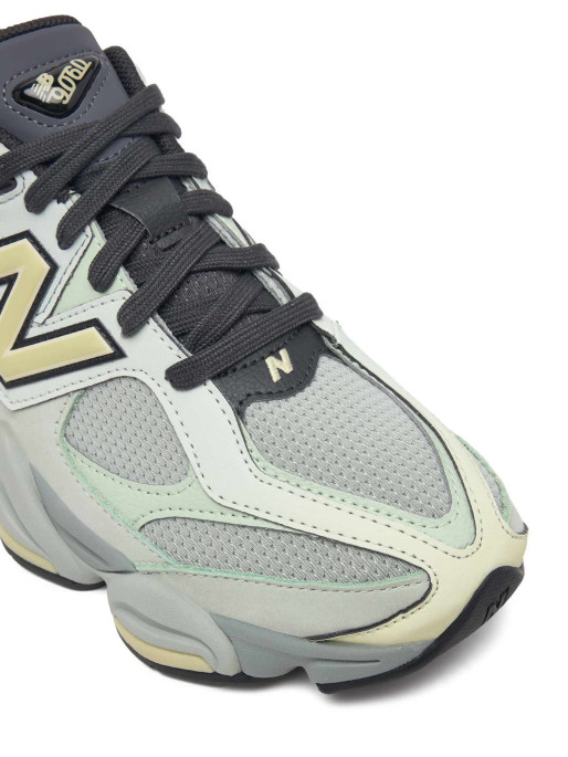 NEW BALANCE Обувки 9060