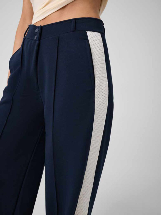 GUESS Спортно долнище PHOEBE WIDE LEG PANT