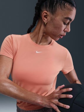 NIKE Тениска W NK ONE CLASSIC DF SS TOP WT