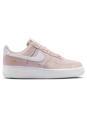 NIKE Обувки W AIR FORCE 1 07 LOW SE