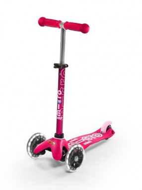 MICRO Mini Deluxe LED Scooter