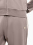 EA7 Emporio Armani