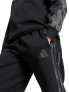 ADIDAS Спортен екип Seasonal Essentials