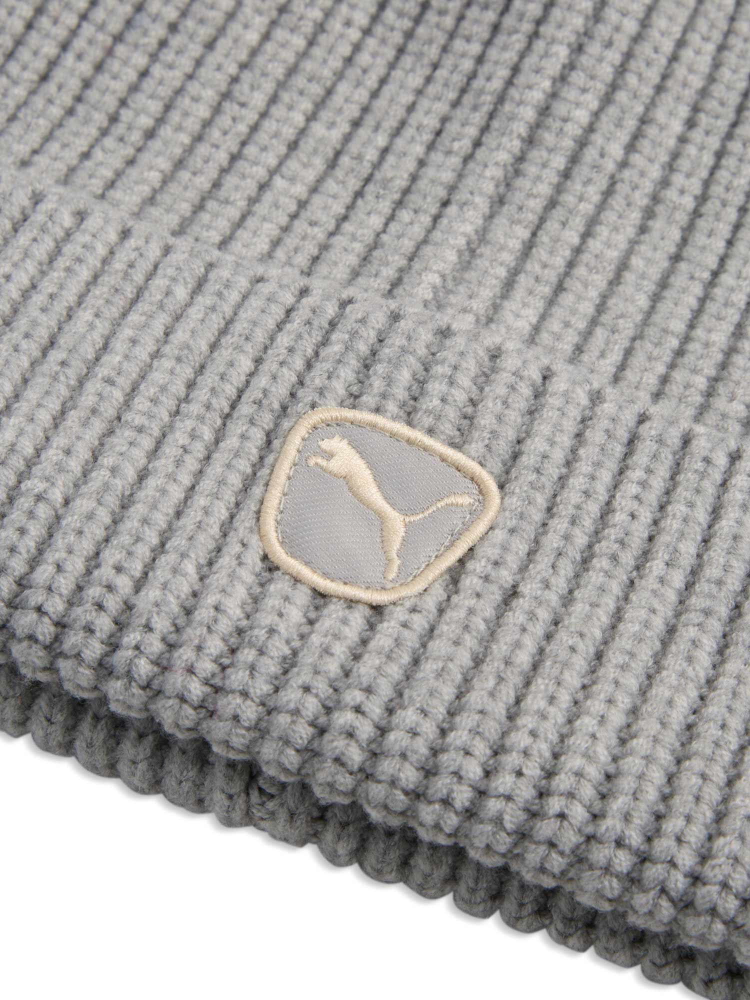 PUMA Шапка ESS PATCH Mid Crown Beanie