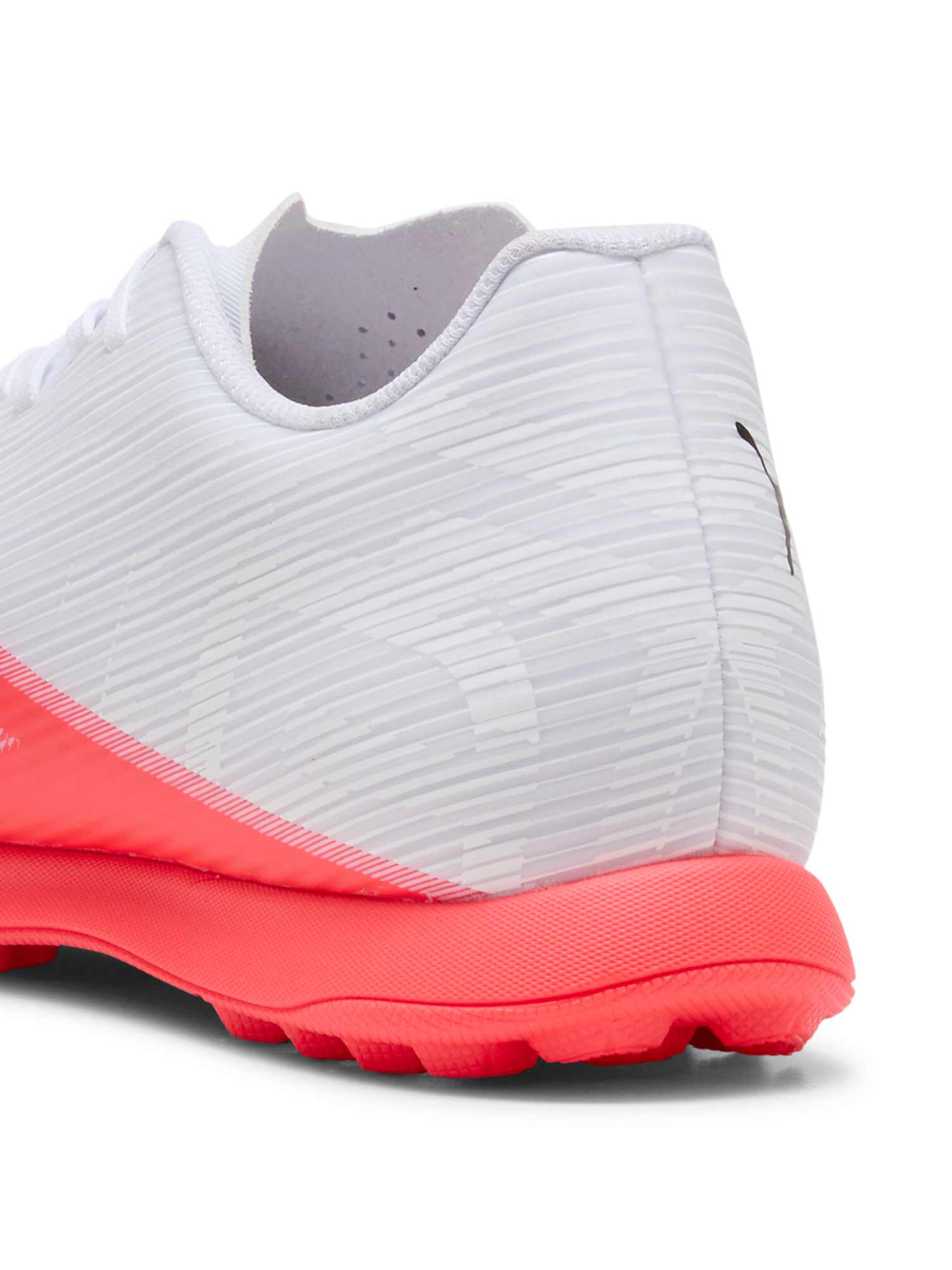 PUMA Обувки ULTRA 7 PLAY TT