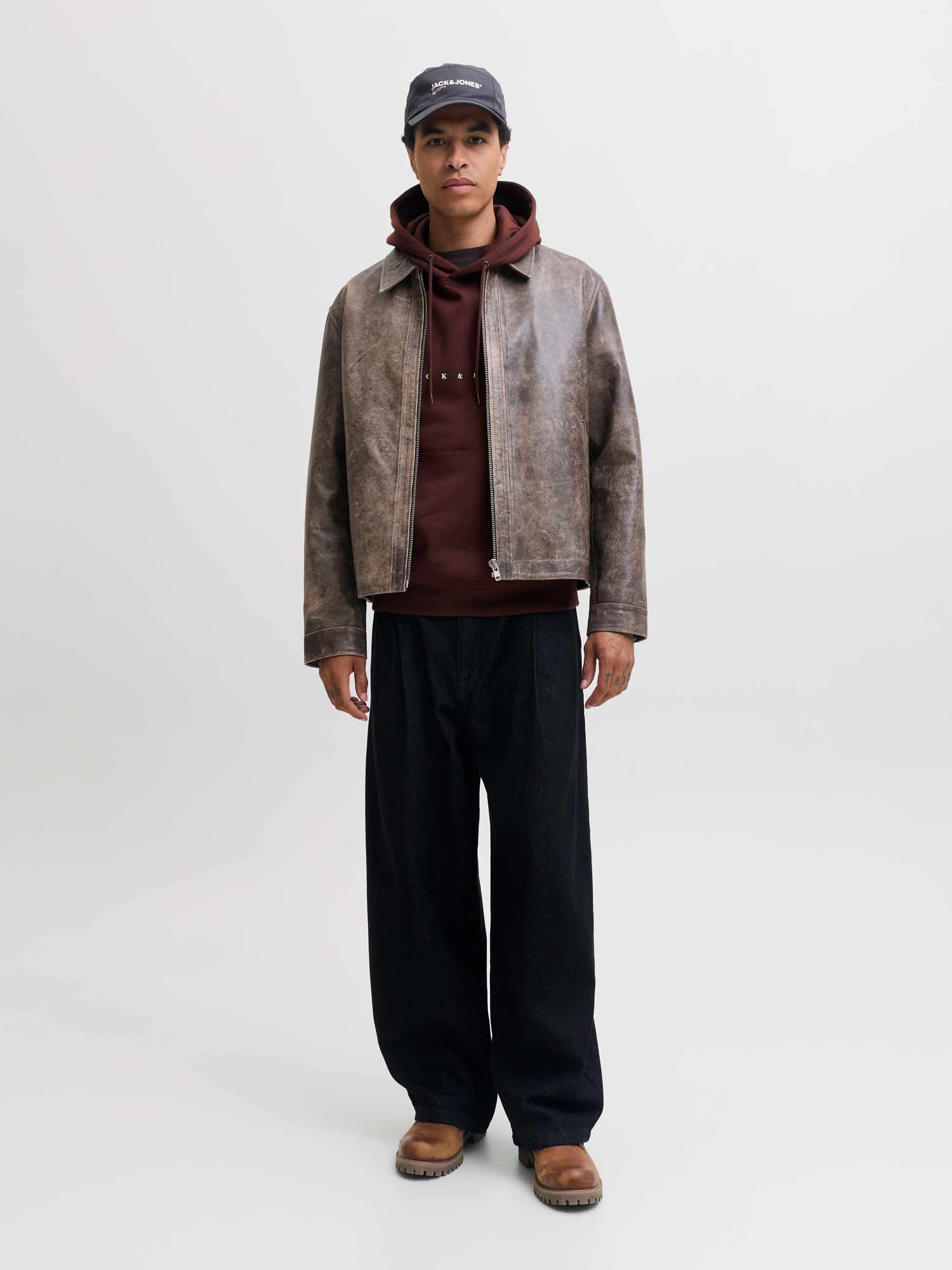 JACK AND JONES