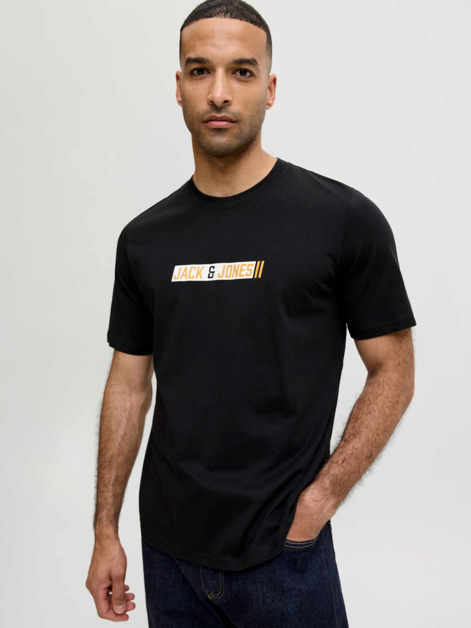 JACK AND JONES