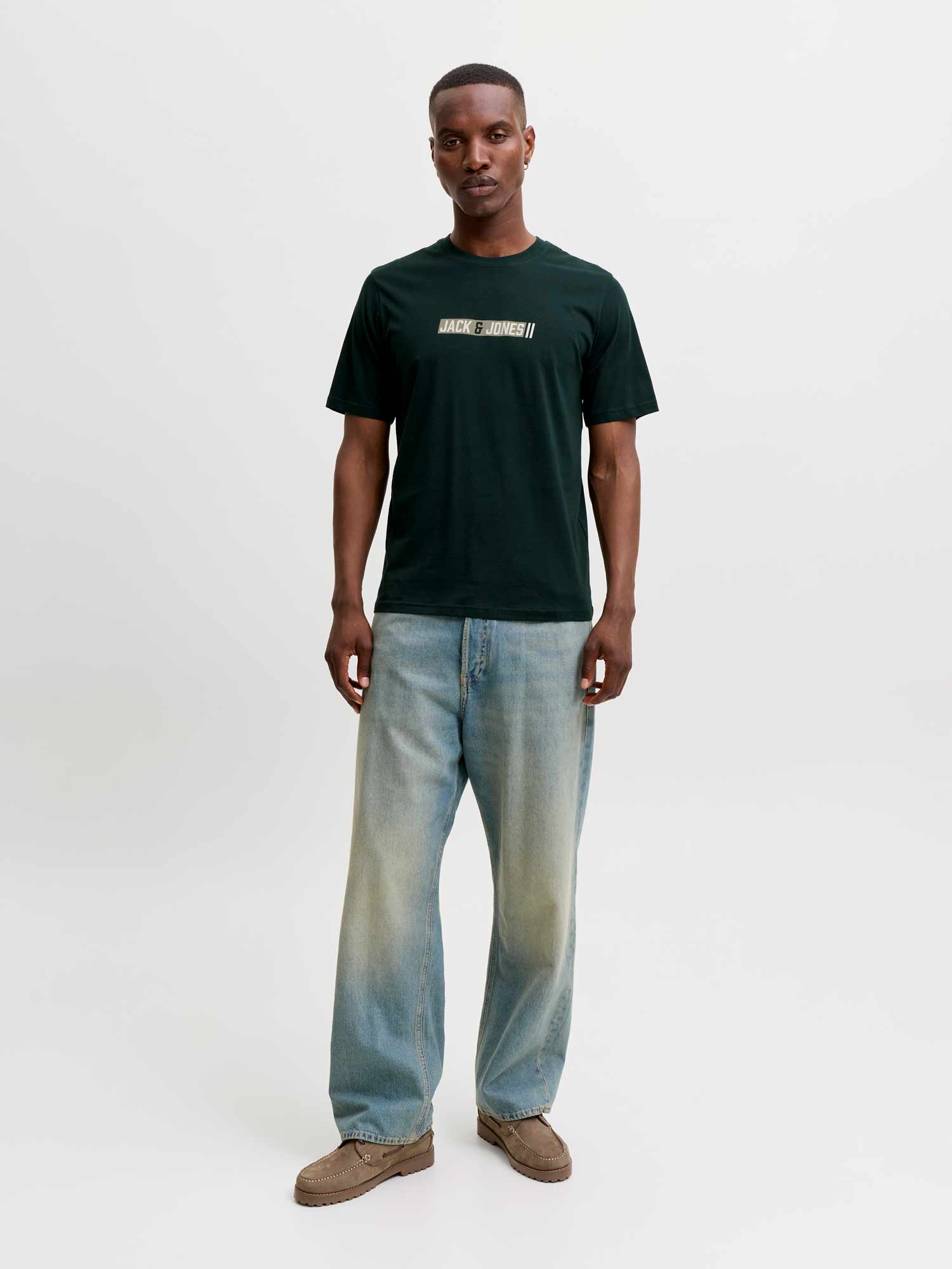 JACK AND JONES