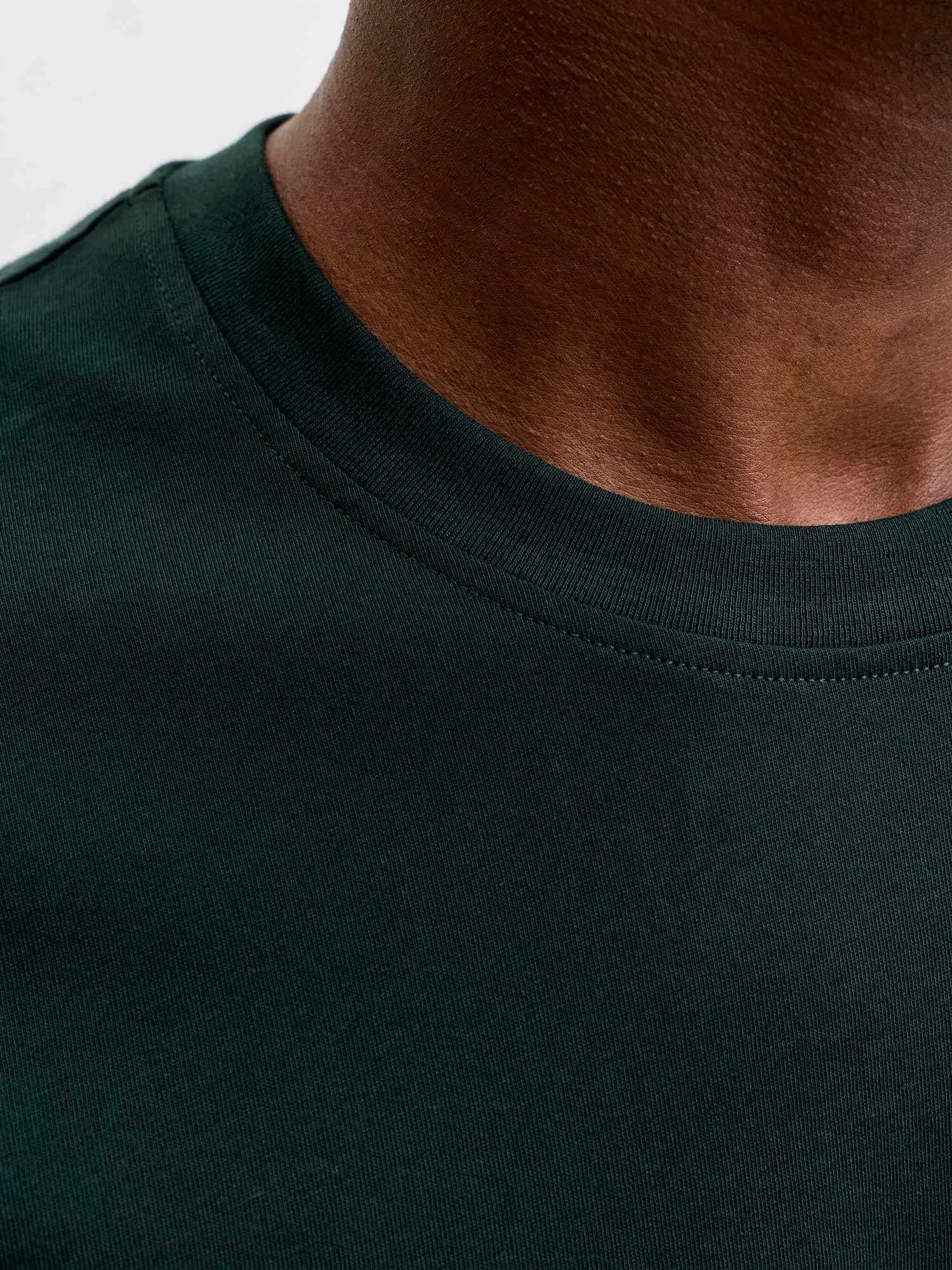 JACK AND JONES