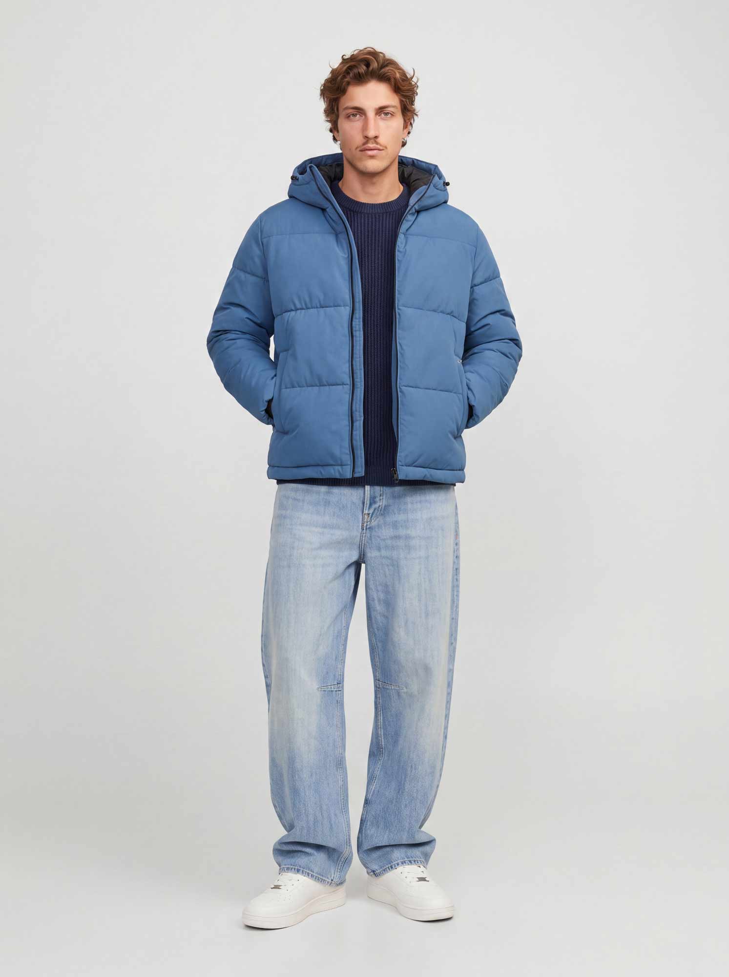 JACK AND JONES