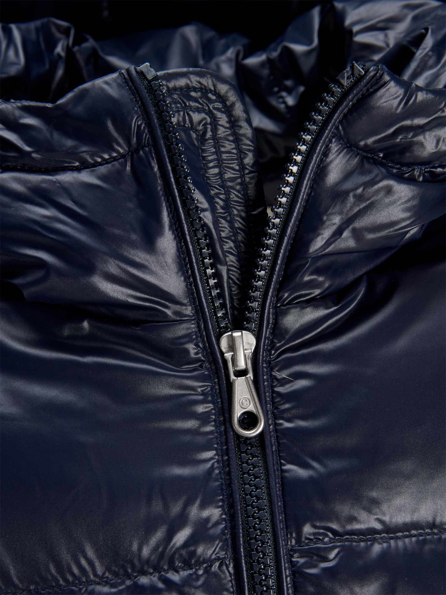 JACK AND JONES