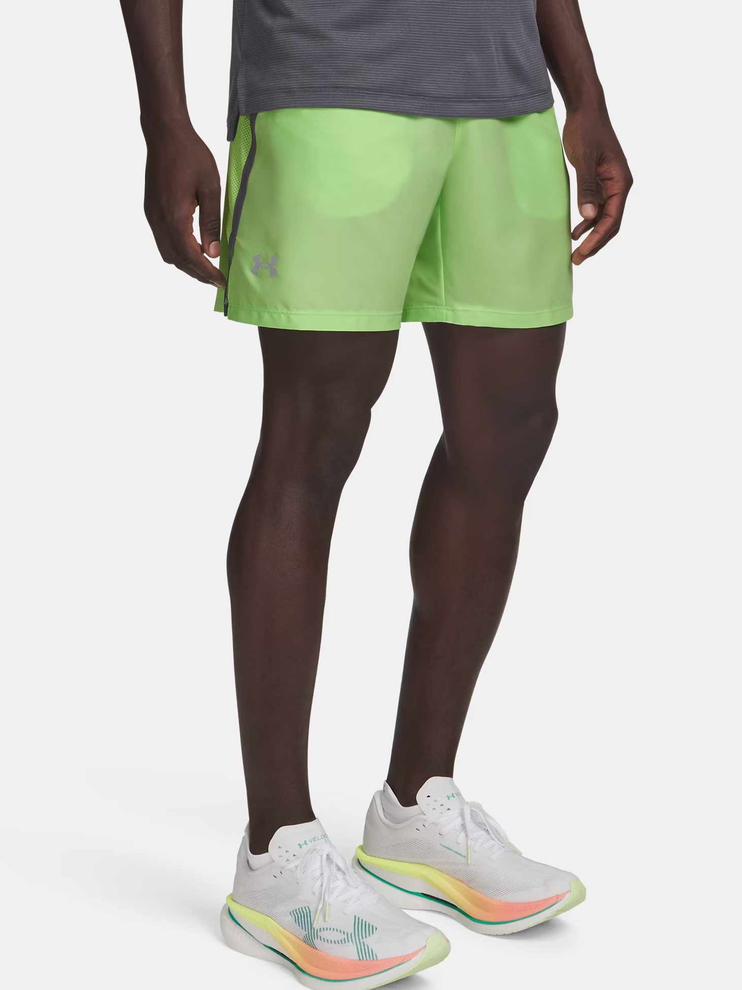 UNDER ARMOUR 
