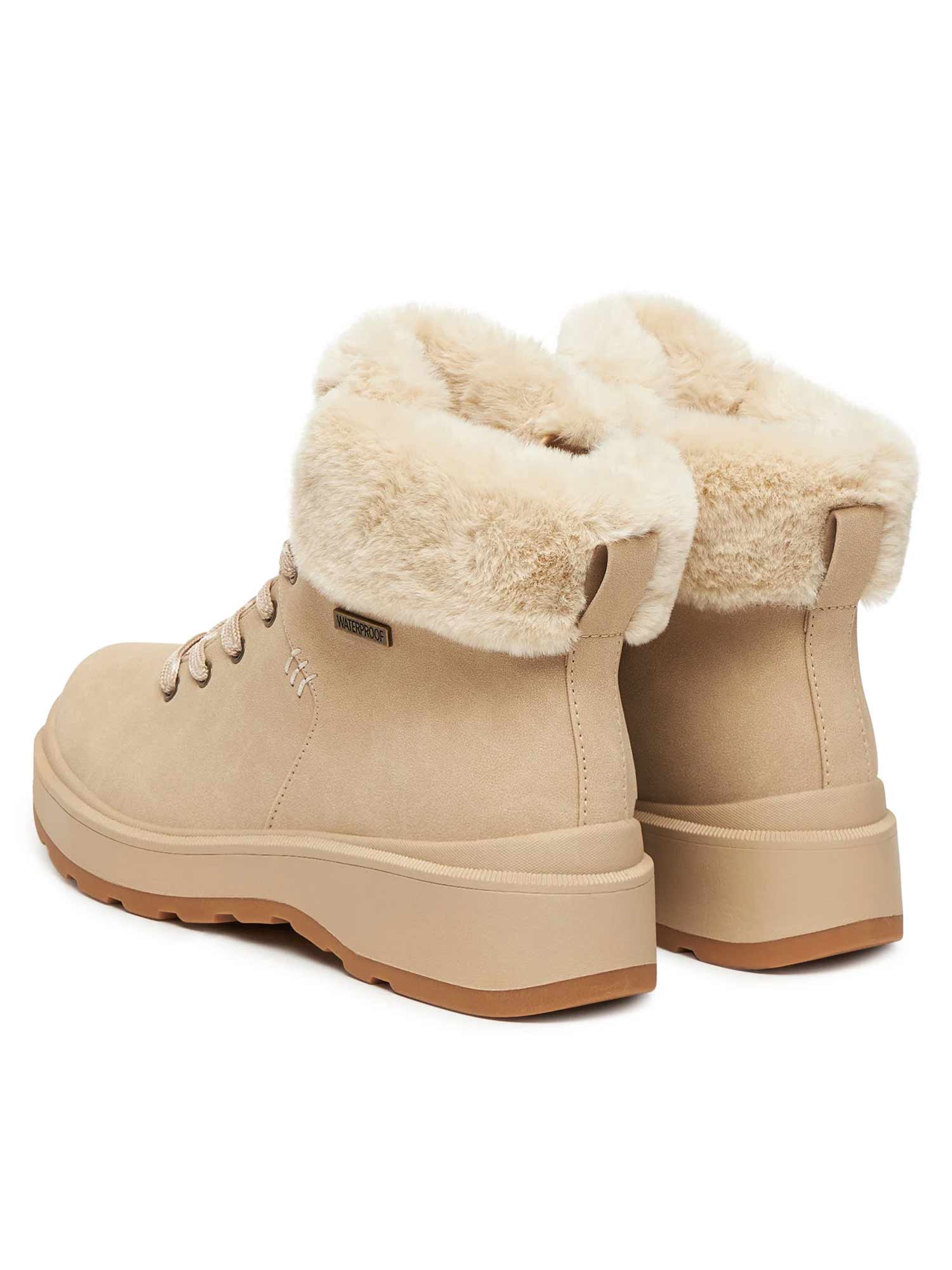 SKECHERS