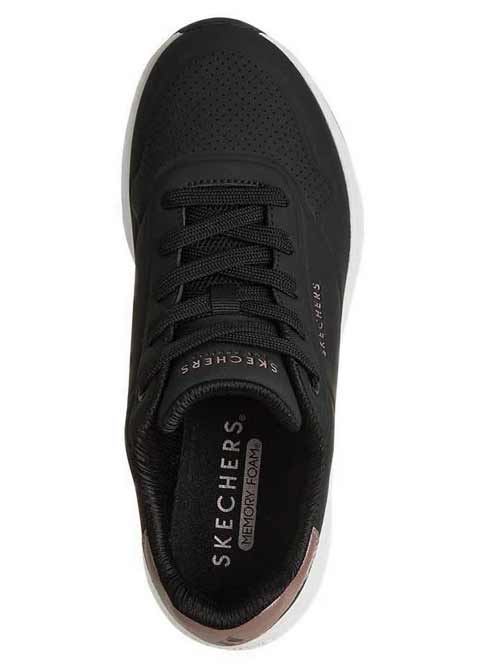 SKECHERS