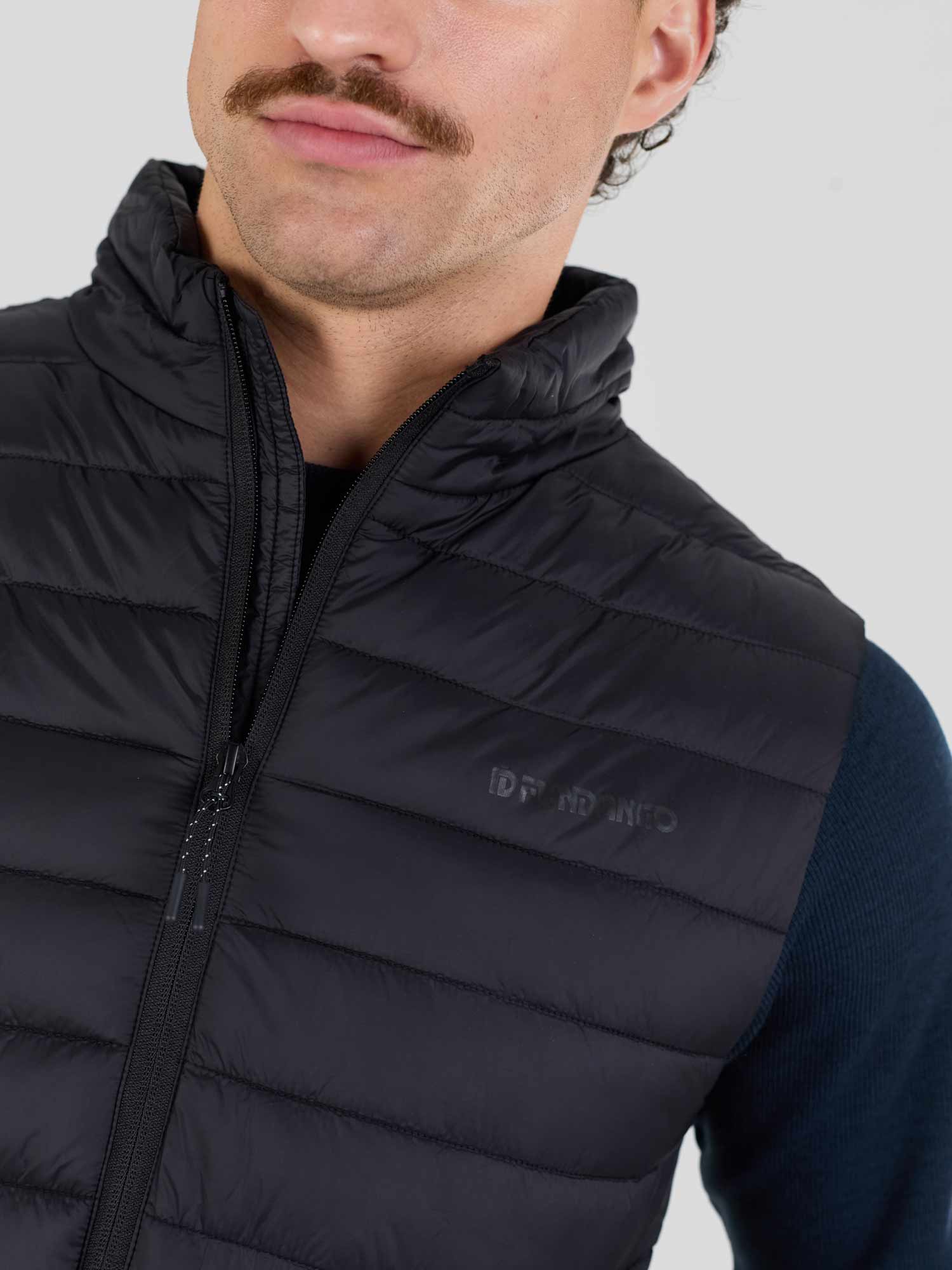 FUNDANGO Елек Flint Padded