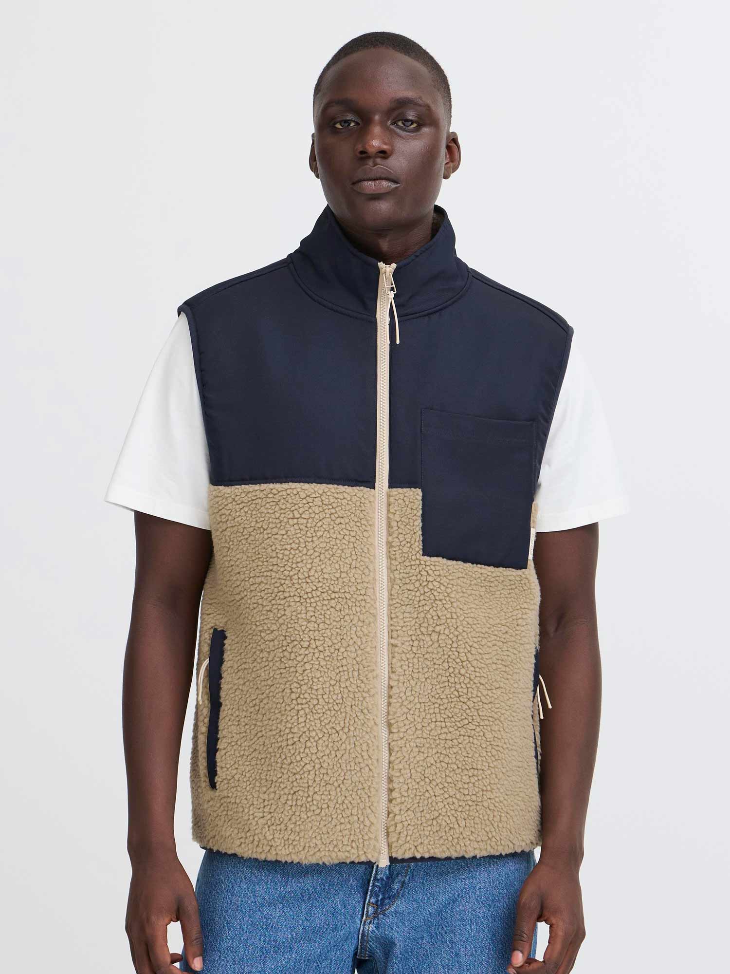 Vesta Bhermin Jkt.